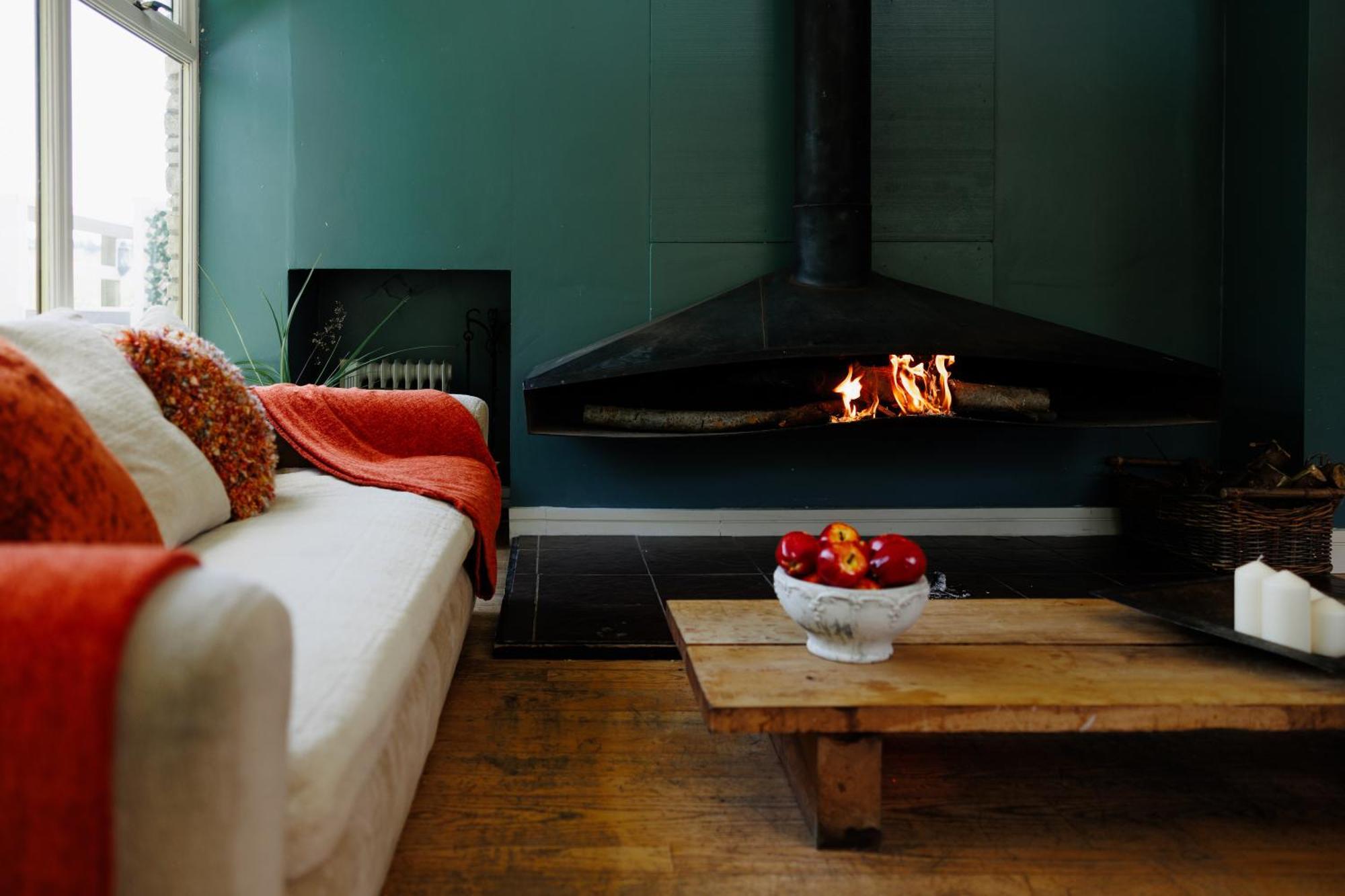 ブリストル The West Barn Near Bath, Sleeps 24 And 2 Hot Tubsヴィラ エクステリア 写真
